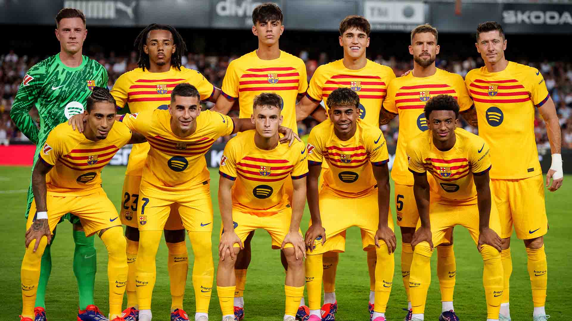 Barcelona Fokus Pada Regenerasi Pemain