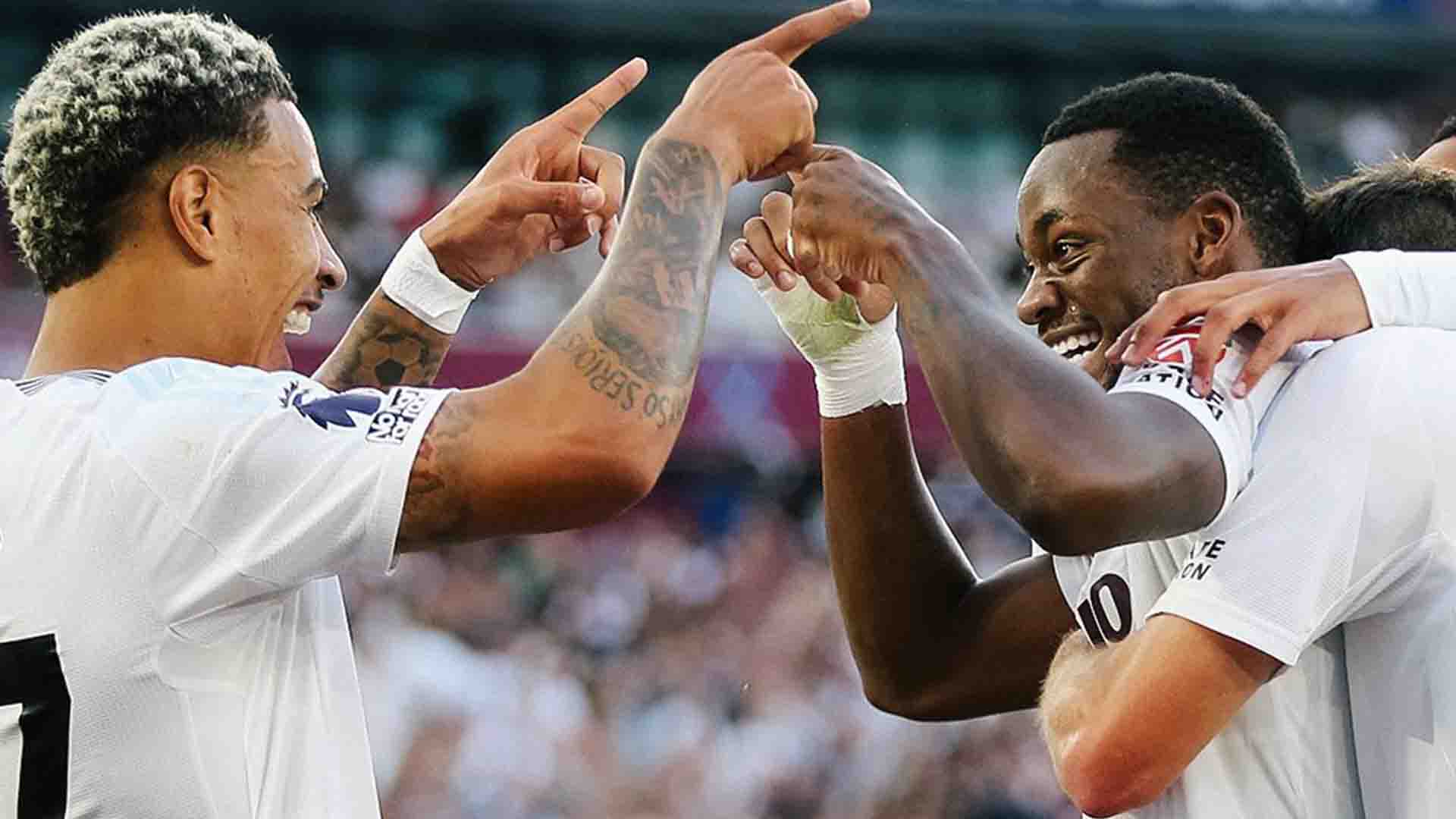 Aston Villa Menang 3-0 atas Leicester City di Villa Park
