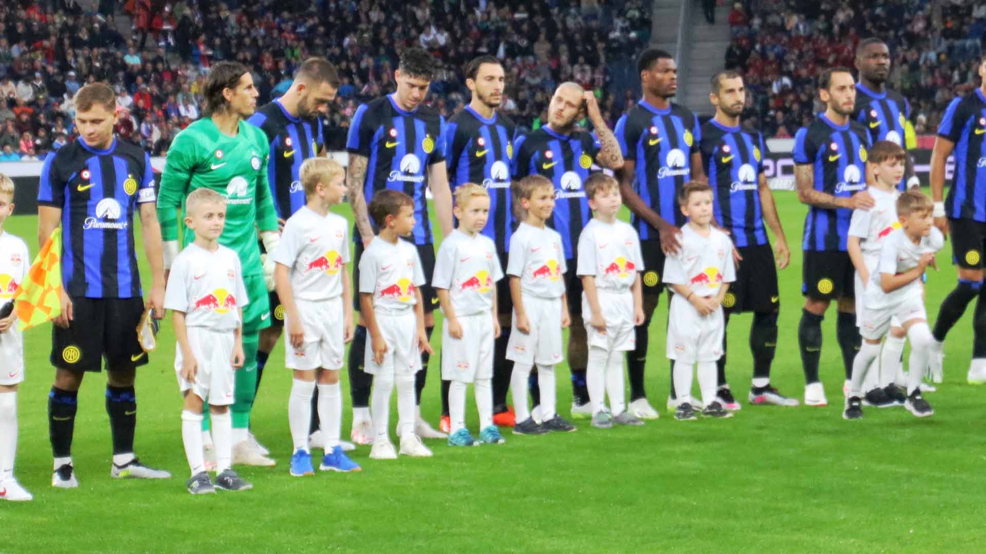 Inter Milan Menang Meyakinkan 2-0 atas Lazio, Martinez dan Barella Bintangi Laga