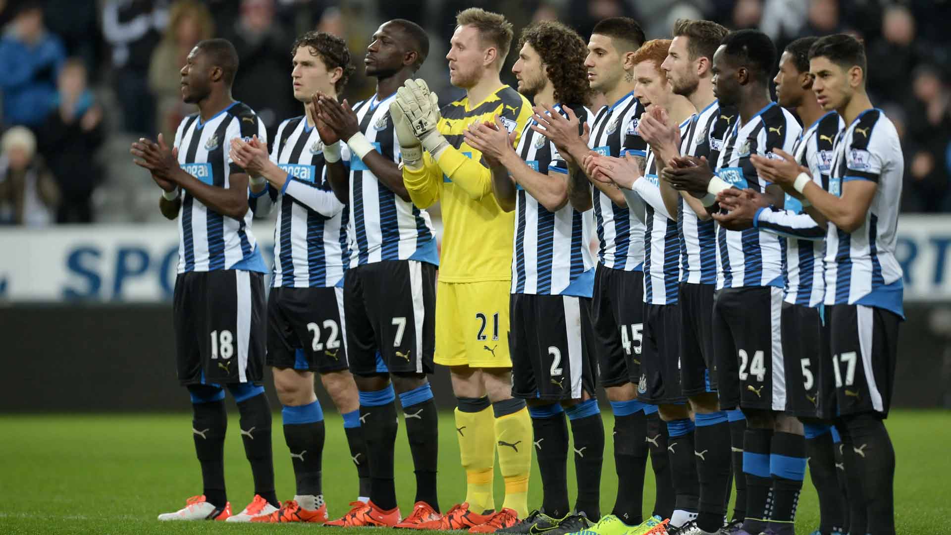 Newcastle United Tundukkan Crystal Palace 2-0 di St James' Park